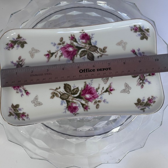 Vintage Porcelain Vanity Set Floral Rose Design‎ Perfume Bottles Trinket Box - Picture 4 of 16